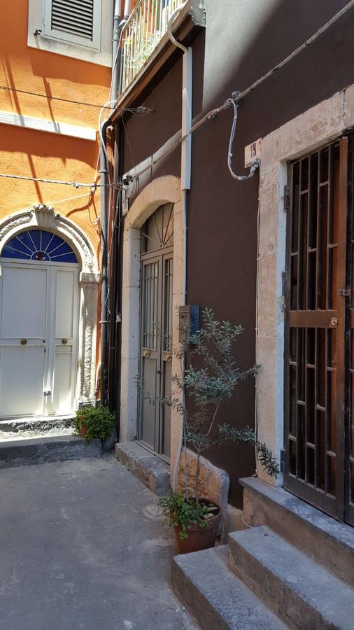 شقة Il Pozzo Di Santa Teresa كاتانيا المظهر الخارجي الصورة
